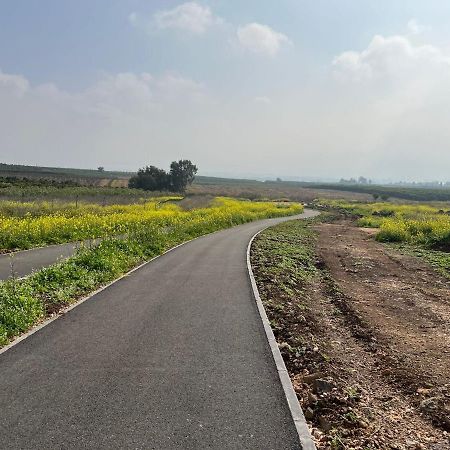 נוף יובלים Apartamento Qiryat Shemona Exterior foto