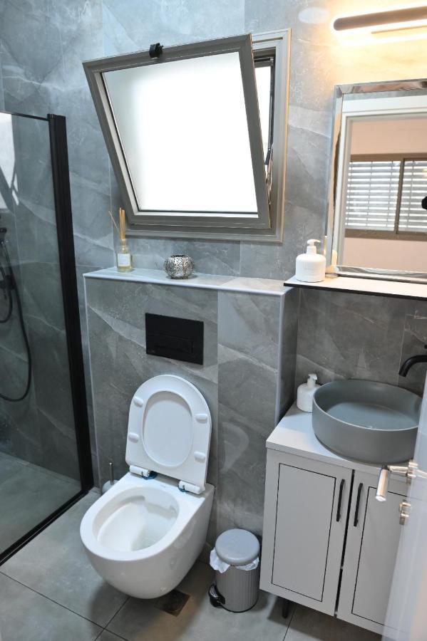 נוף יובלים Apartamento Qiryat Shemona Exterior foto