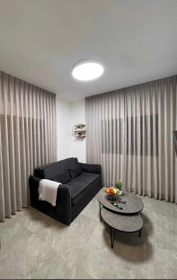 נוף יובלים Apartamento Qiryat Shemona Exterior foto